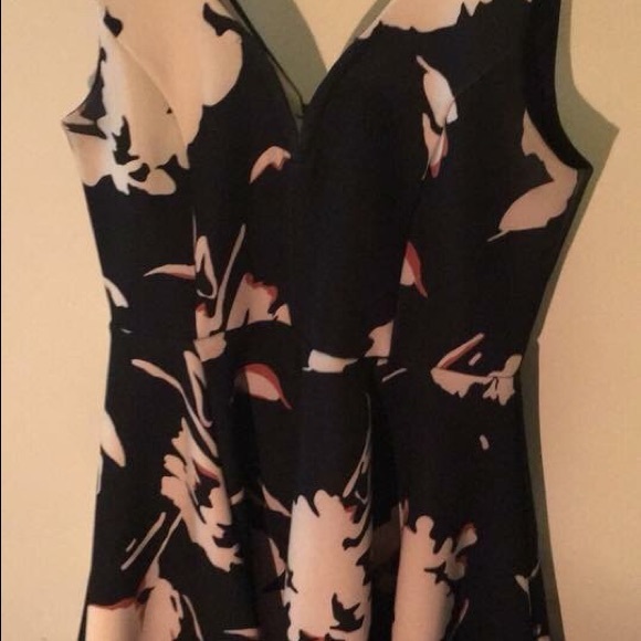 Maeve Amory Dress, GUC, size 10P - Picture 2 of 7